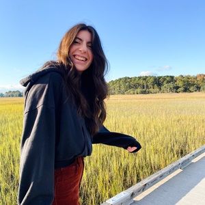 Meet your Posher, Mackenzie